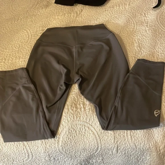 Ptula alainah III size large - Picture 3 of 5